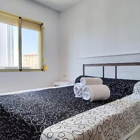 Gerona Sea View Apartamento *